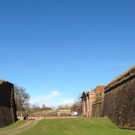 Restaurant Aux Deux Roses Hotel 3*