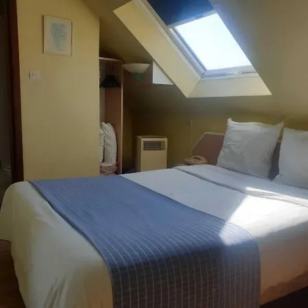 Hotel Restaurant Aux Deux Roses