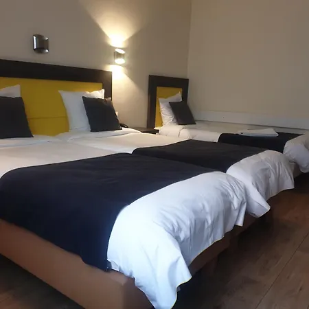 Restaurant Aux Deux Roses 3*