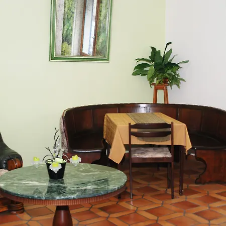Restaurant Aux Deux Roses Отель