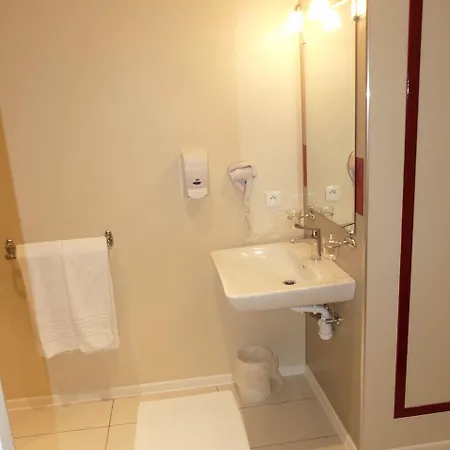 Hotel Restaurant Aux Deux Roses