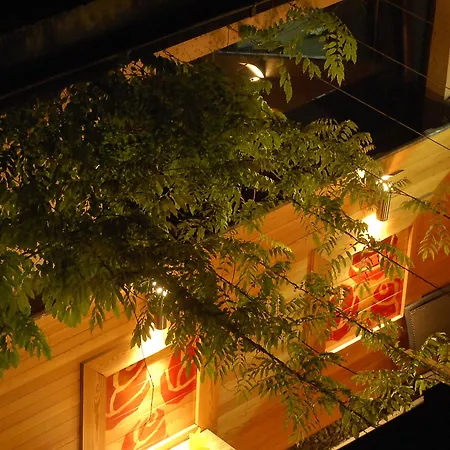 Restaurant Aux Deux Roses 3*