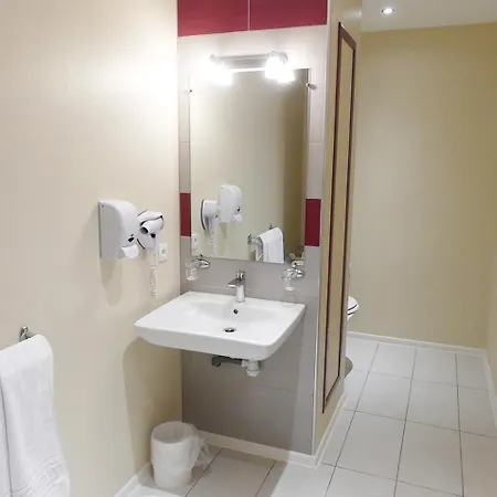 Hotel Restaurant Aux Deux Roses