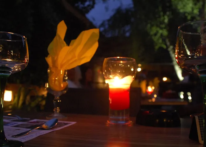 호텔 Restaurant Aux Deux Roses 뇌프브리작